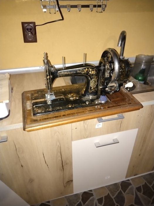 Mașină de cusut veche 1902
