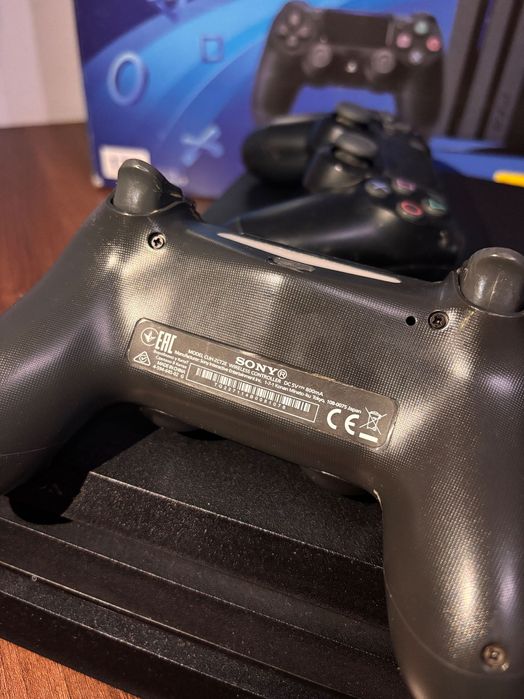 Playstation 4 PRO 1tb