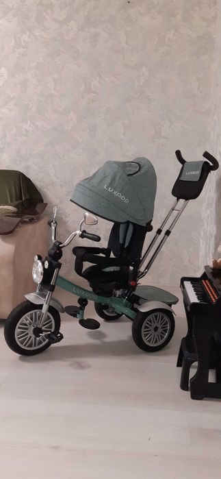Трёхколёсный велосипед Luxmom