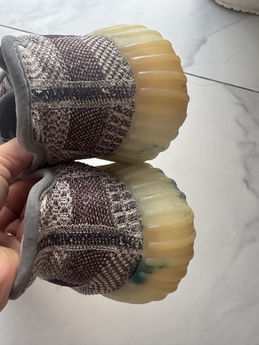 Кроссовки yeezy adidas