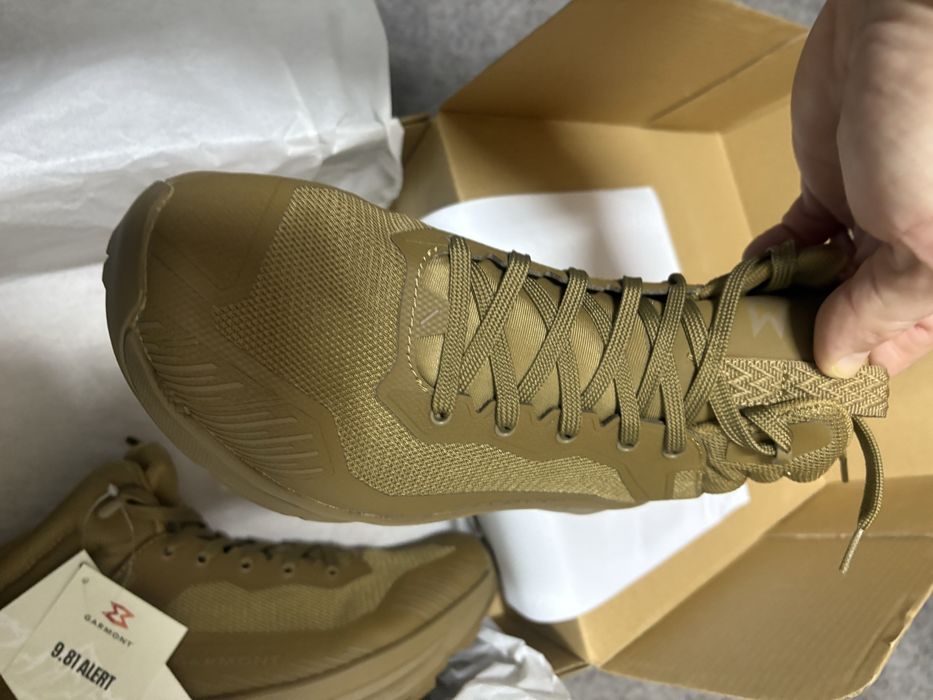 Ghete Garmont 9.81 Alert noi marimea 40 1/2 , 25,5 cm