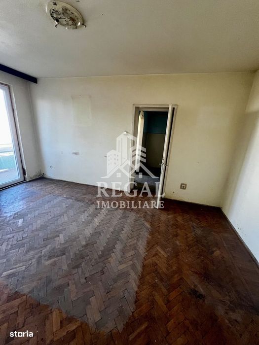 Apartament cu 2 camere și balcon mare, Micro 3 – pregătit ptr renovare — fotografia 2