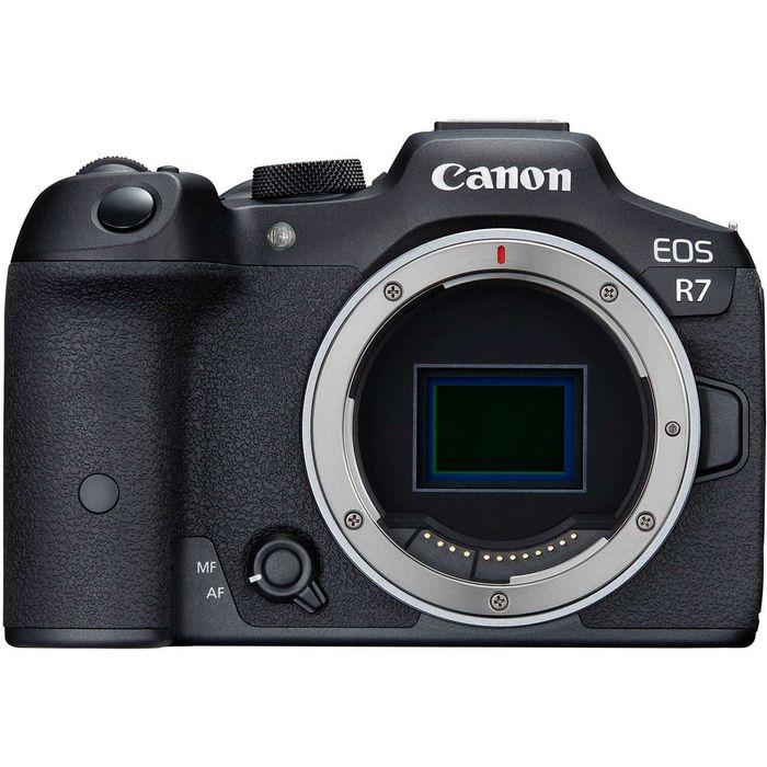 Canon EOS R8. 2 года гарантии