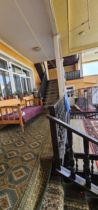 Продается 3х этажный дом с уникальным проектом. 6 соток Бектемирский р