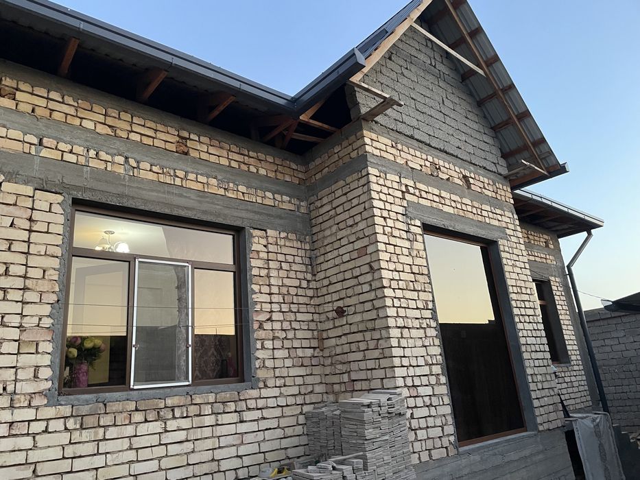 Продается дом 3,5 соток. Все условия есть.