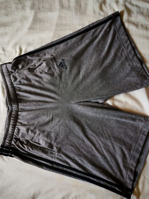 Pantaloni scurți adidas