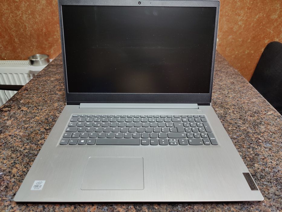 Lenovo Ideapad 3 17