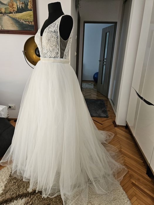 Rochie mireasa ivory
