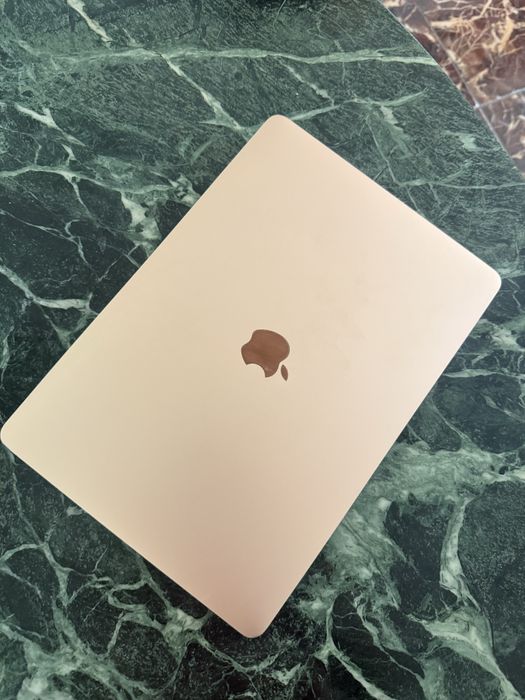 Macbook air M1 2020