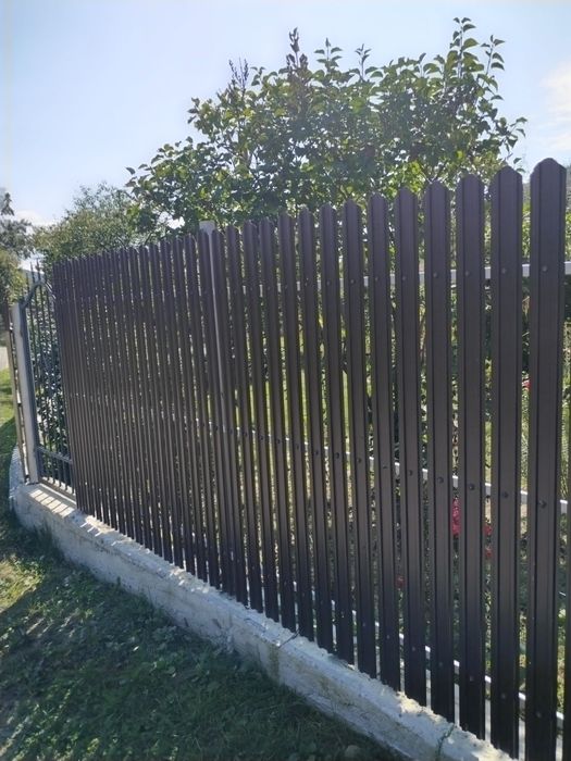 Sipca metalica plasa bordurata