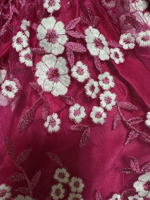 Нарядное платье на девочку