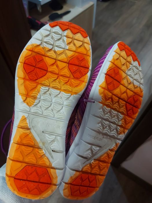 Nike Маратонки  .