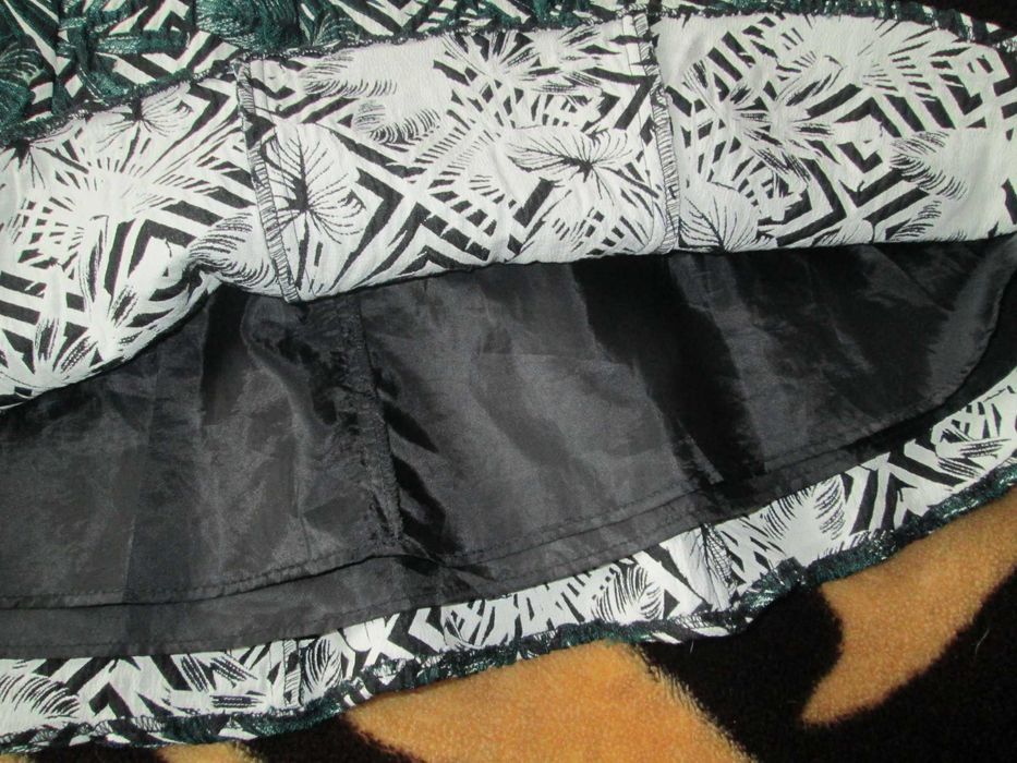 fusta alb/verde Oasis