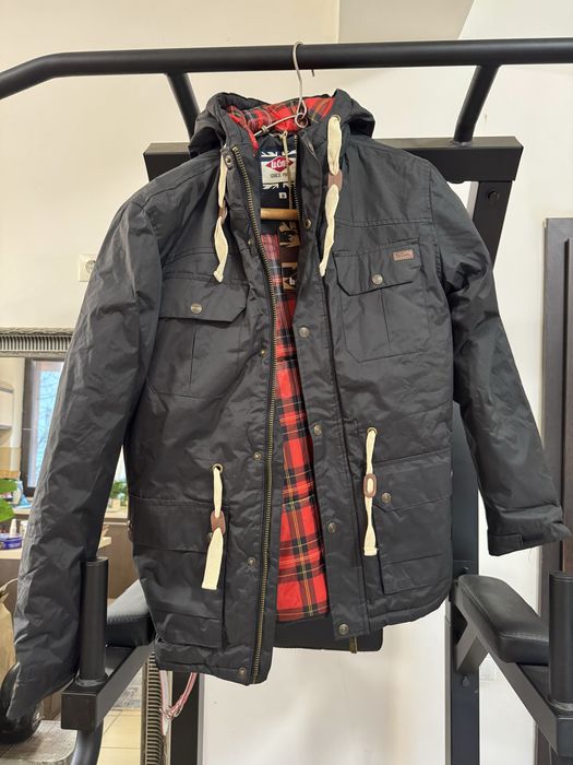 Geacă iarna de la Lee Cooper