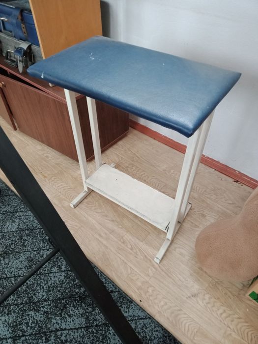 Гимнастический стул.