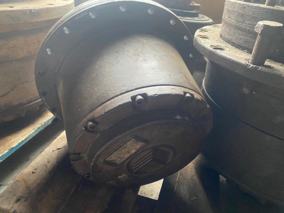 Transmisie finala Excavator Case 688 , 788 , 888 , 988 , 1188