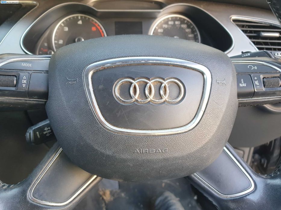 Airbag de pe Volan 4 Spite Audi A4 B8 B8.5 FL Facelift 2012 - 2015 Cod 8K0880201AC [K3534]