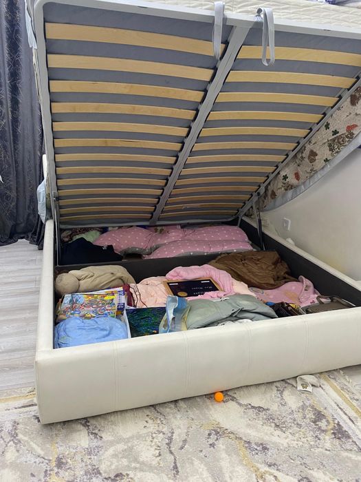 Кровать 160х200 с матрасом