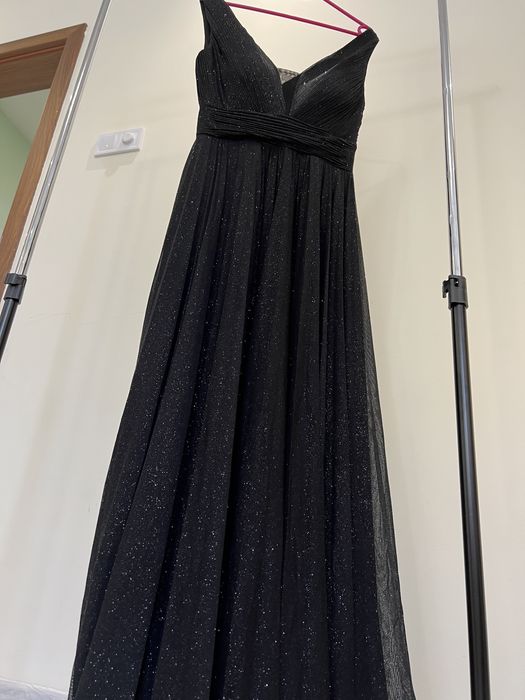 Бална рокля черна с фин блясък