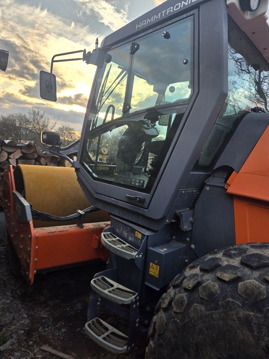Închiriere Cilindru Compactor HAMM H13i – 13 Tone | Lucrări Profesionale, manta PICIOR DE OAIE. 900 ore de functionare