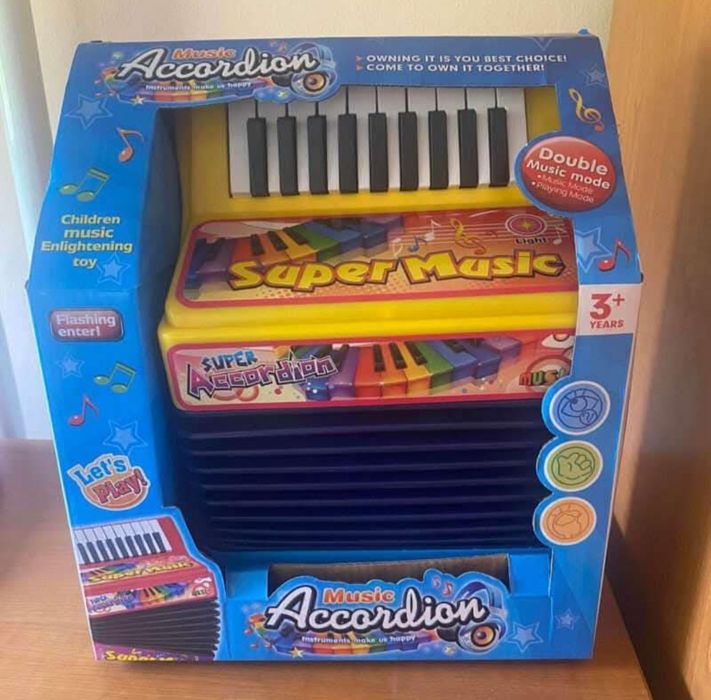 Детски акордеон син и жълт, червен