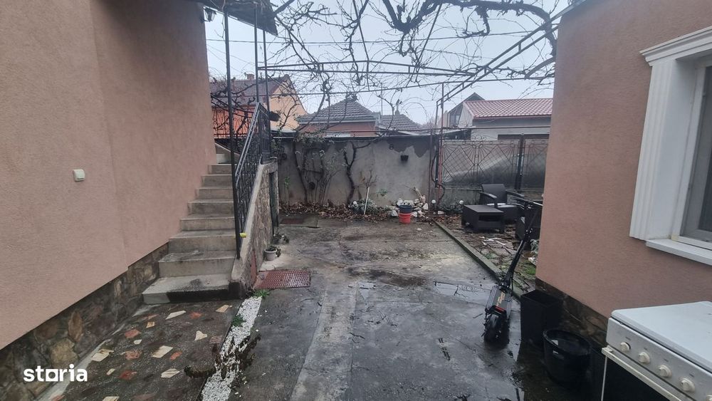 Casa in spatele gării zonă liniștită