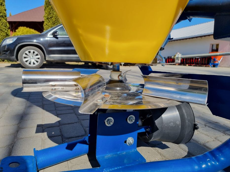 Distribuitor de ingrsamant Masina de imprastiat RODA  Piese de schimb