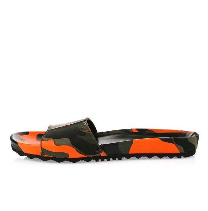 Valentino Garavani authentic 100% тапочки шлепки