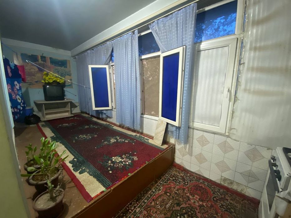 4 xonali kvartira oilaga ijaraga beriladi