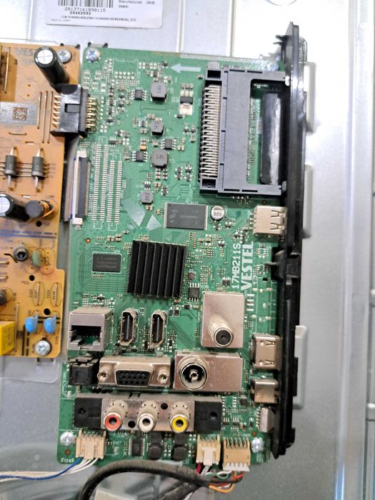 Телевизор HITACHI 49 инча на части