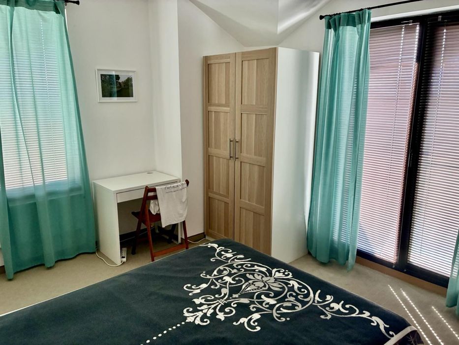 Тристаен апартамент с два балкона в комплекс в район Разлог и Банско