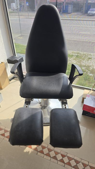 Стол за педикюр - много запазен