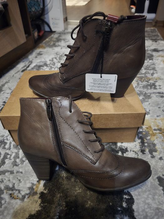 Кожени боти Tamaris