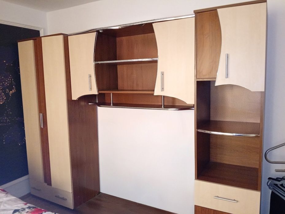 Vând Mobila dormitor