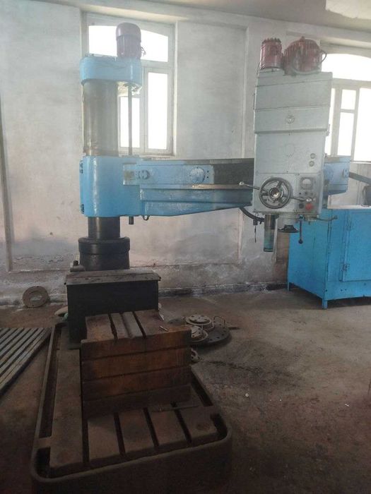 Радиально-сверлильный станок 2Н55  б/у