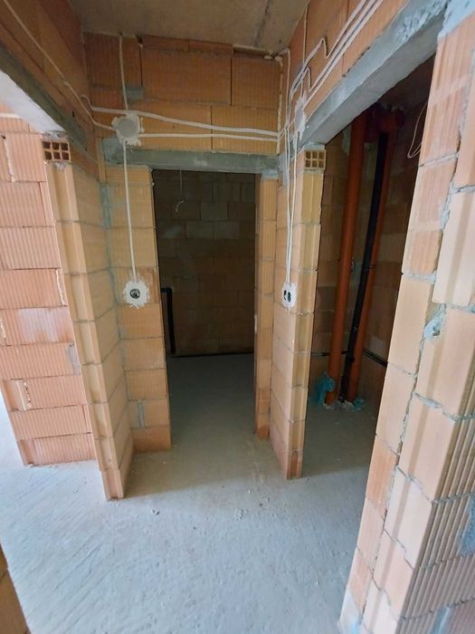 Продава се Тристаен апартамент в Търговище, Боровец - 120 кв.м за 935 €/кв.м - Снимка #8