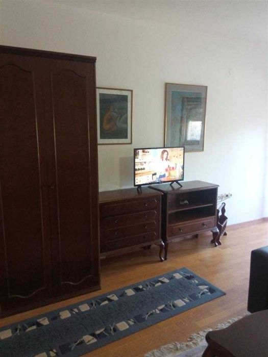 Дава се под наем Двустаен апартамент в Пловдив, Кършияка - 56 кв.м за 239.7 € - Снимка #1