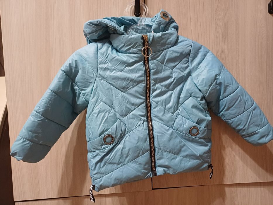 Продам детские курточки