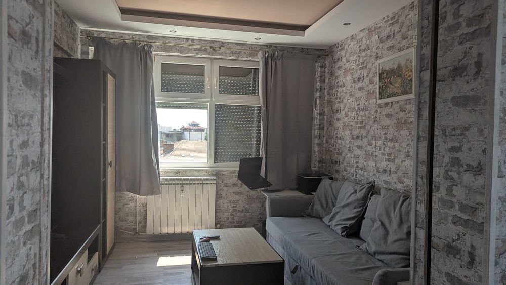 Продава се Четиристаен апартамент в Русе, Център - 101 кв.м за 1436 €/кв.м - Снимка #4