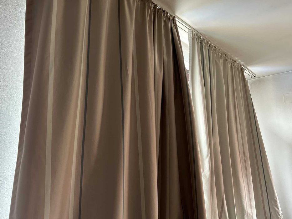 Draperii material impermeabil