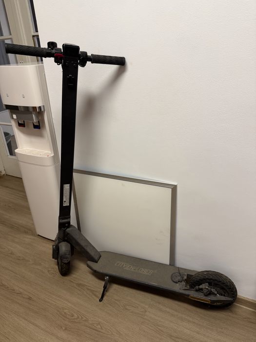 Trotinetă electrică ECD Germany City Explorer (stil Xiaomi) – Funcțională / Necesită aripă spate