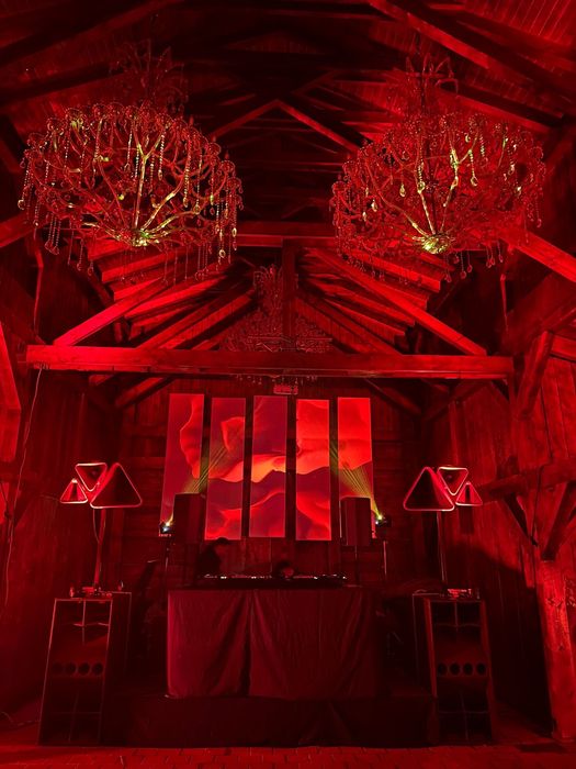 Inchiriez Cdj 3000 cu V10,A9 sau  Xone 92-96