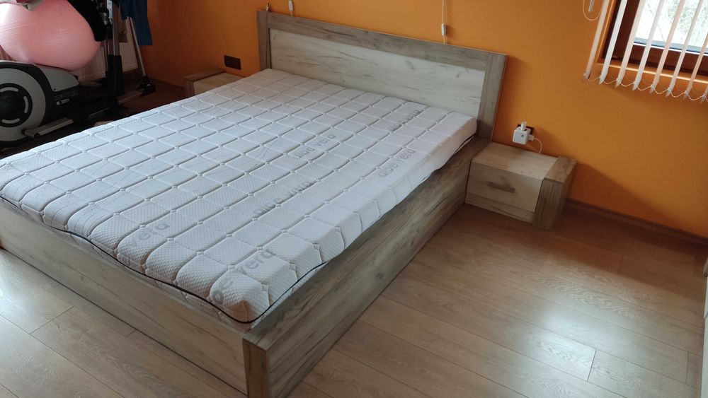 Легло с повдигащ механизъм 200x160 и матрак