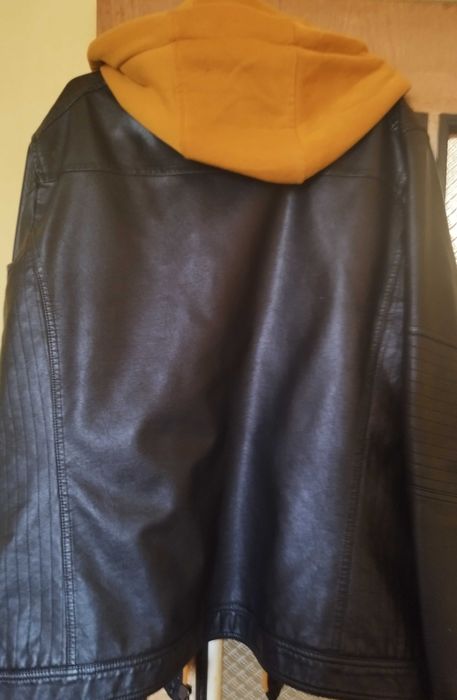 Мъжко черно кожено яке размер 2XL