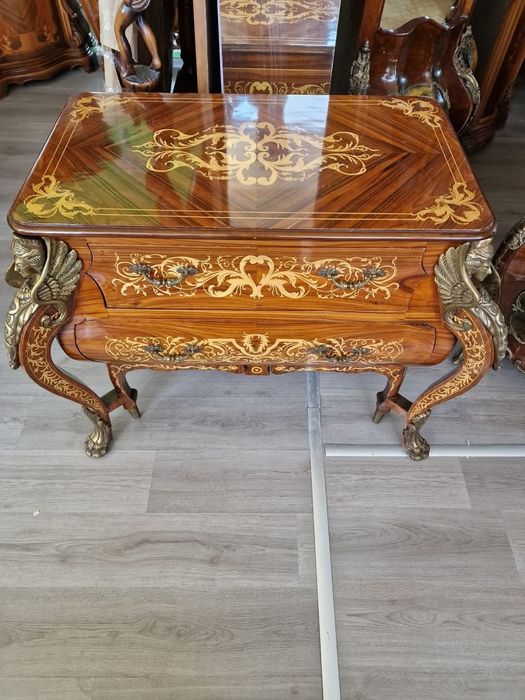 Барокови комоди внос от Италия