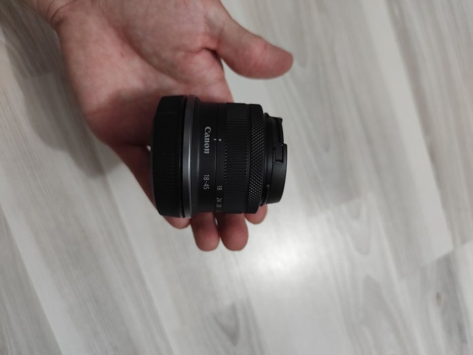 Obiectiv Canon 18-55 F3.5-5.6