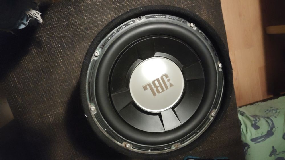 Subwoofer JBL GTO1002d