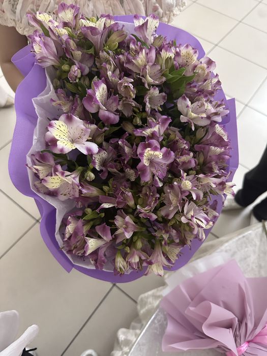 Продам букеты цветов