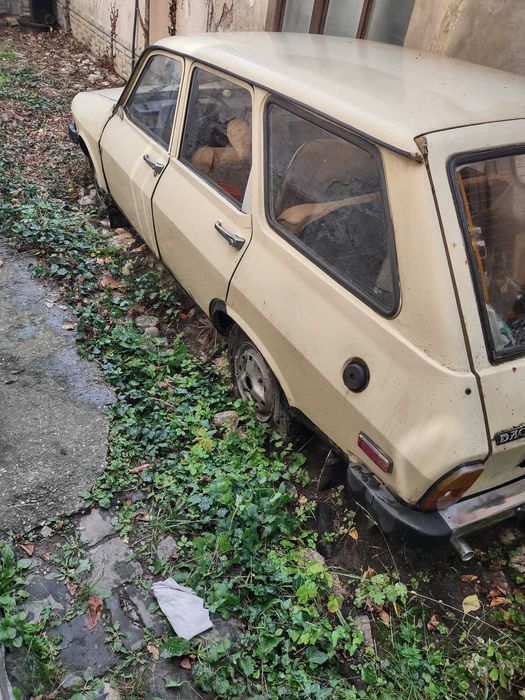 autoturism Dacia