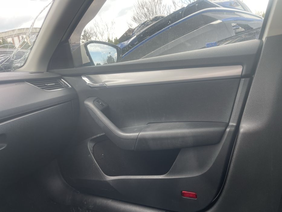 Седалки за Шкода Октавия 3